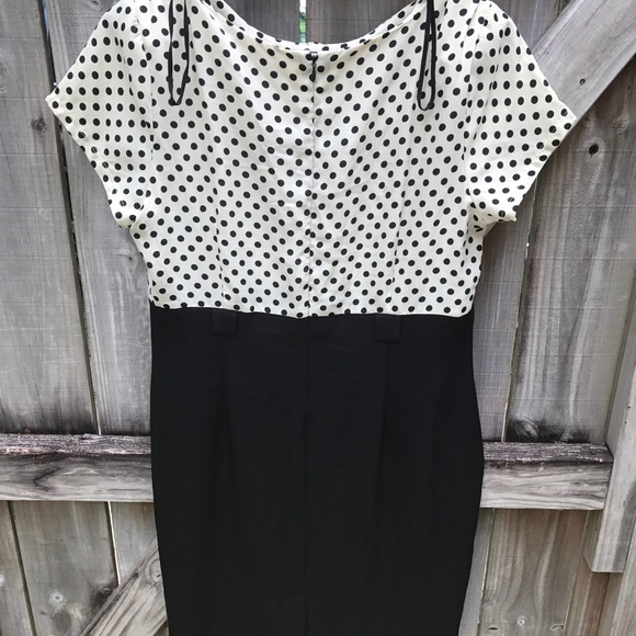 ๐ฒ AA Studio Ruffled Polka dot dress - Picture 4 of 5